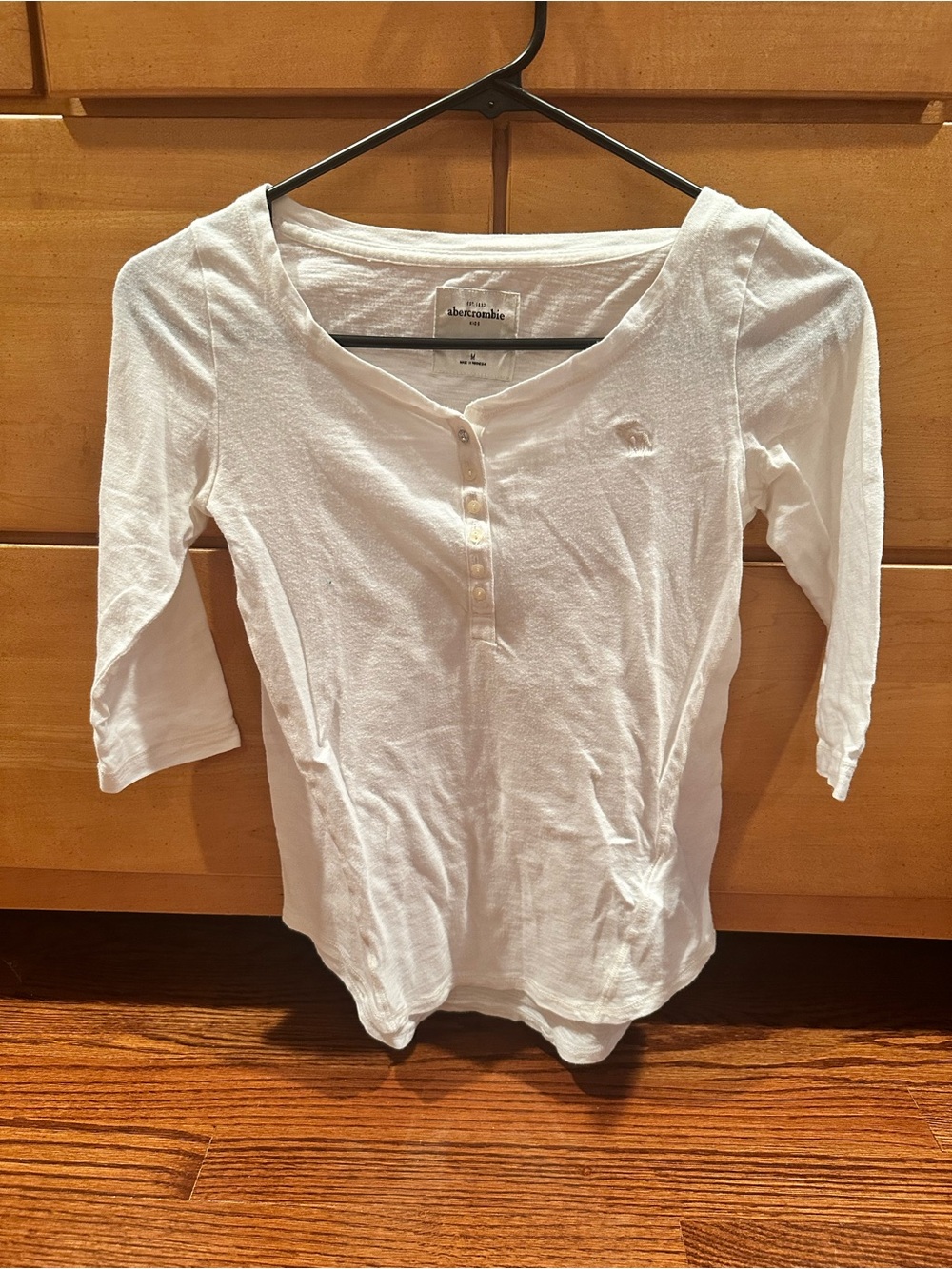 Abercrombie & Fitch White Three-Quarter Sleeve Henley Top